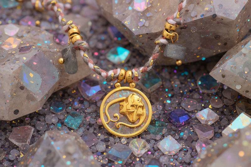 Virgos Starry Secret Language:Soul Resonance Between the Neck